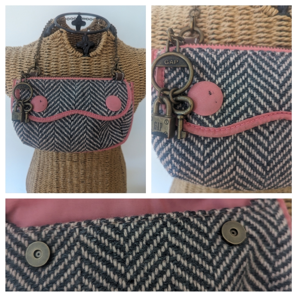 VTG Y2K GAP vintage pink herringbone wristlet